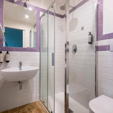 Pensjonat Colosseo Road By Hili 4*