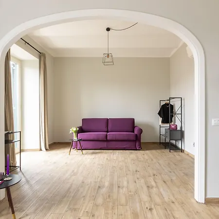 Colosseo Road By Hili