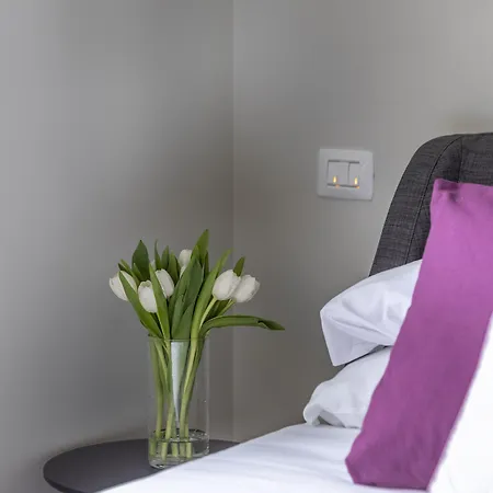 Colosseo Road By Hili Affittacamere 4*